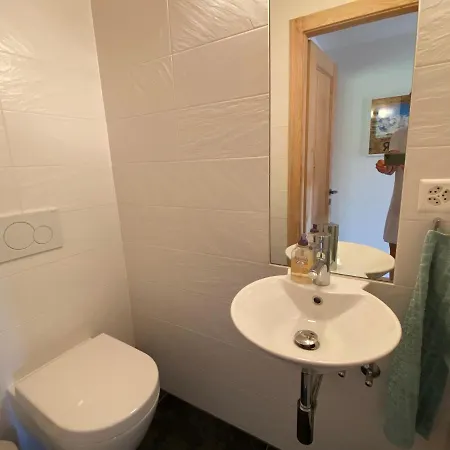 Sunny Apt, Fabulous View & Balcony, Sleeps 8 Verbier