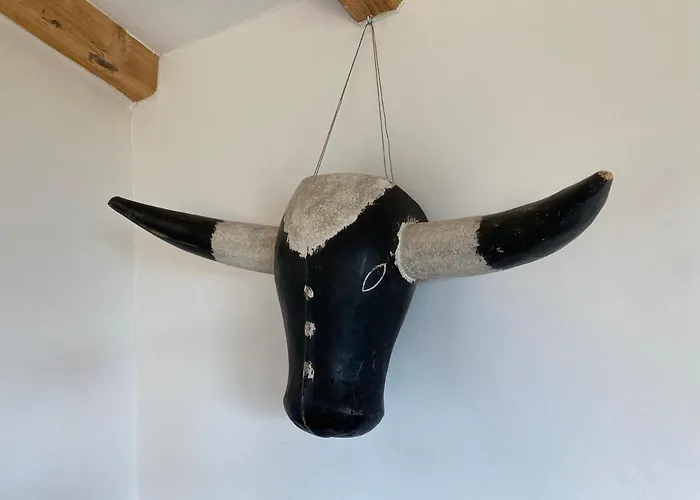 Sunny Apt, Fabulous View & Balcony, Sleeps 8 Apartment